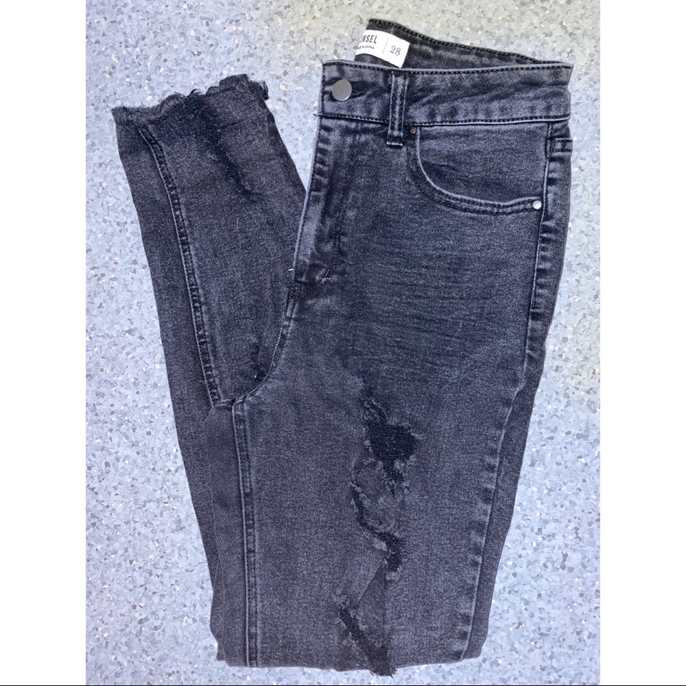 DISTRESSES HIGH WASTED SKINNY JEANS